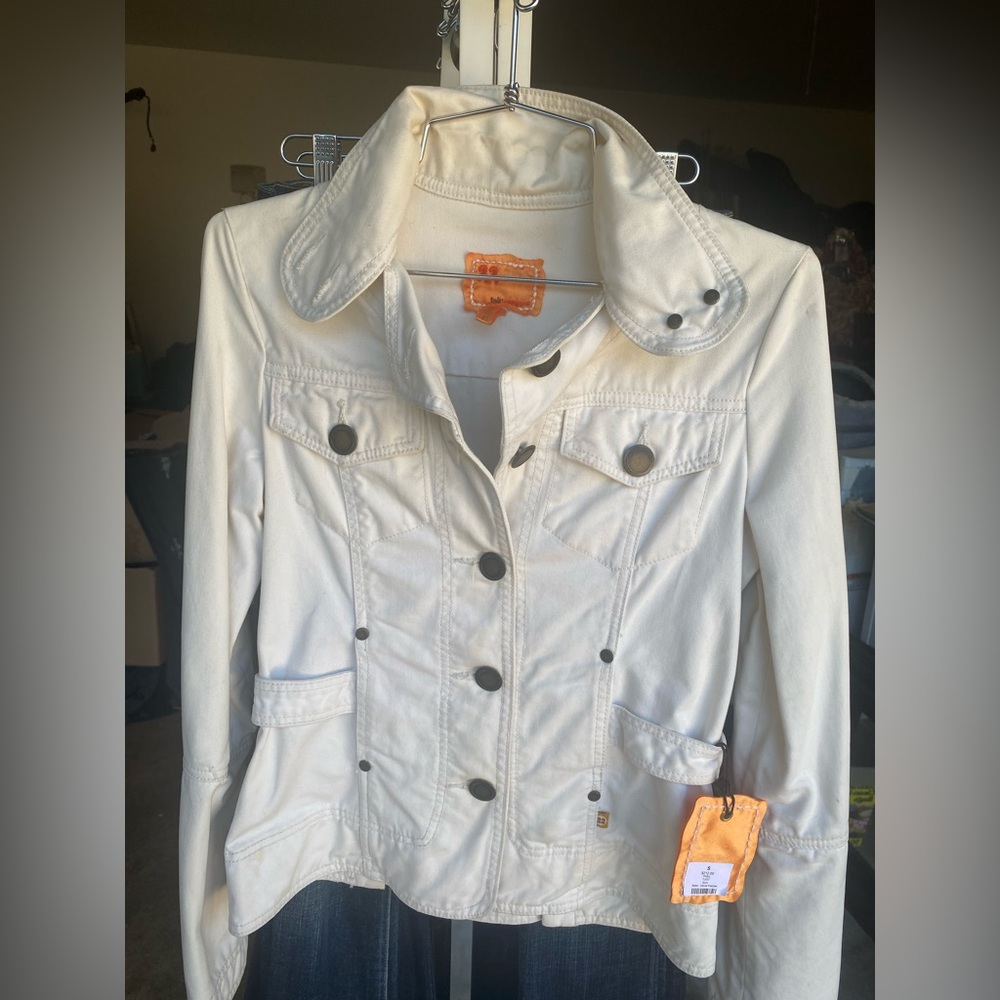 FYI: ENDING MY SALES SUNDAY 3/29 - 
Twill Twenty Two Off White Utility Jacket XS